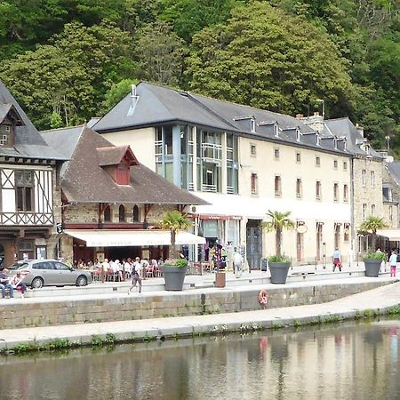 Maison Au Port De Dinan Exterior photo